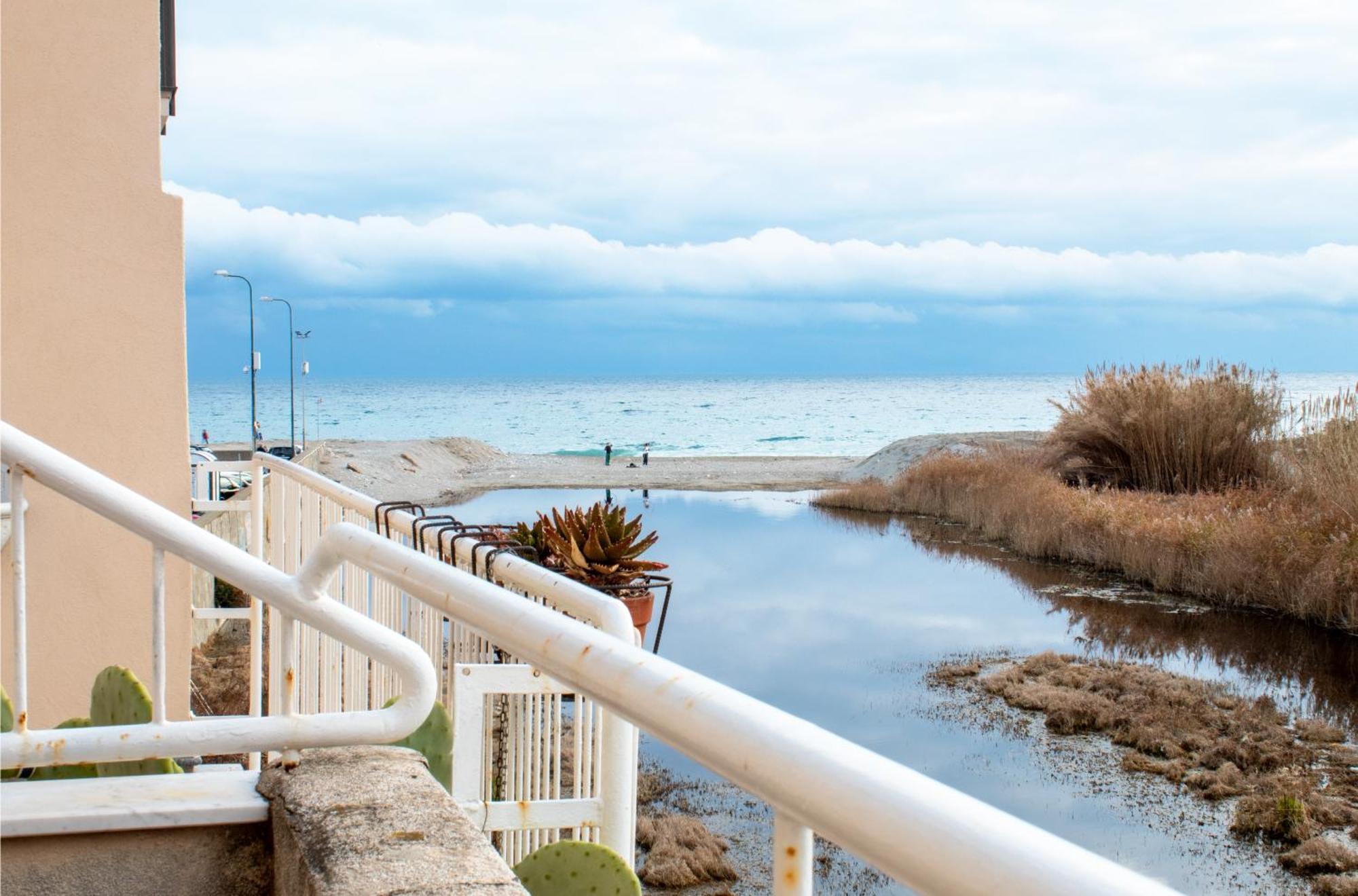100 Metri Dal Mare Relax A Due Passi Dal Centro Apartment ฟีนาเลลีกูเร ภายนอก รูปภาพ